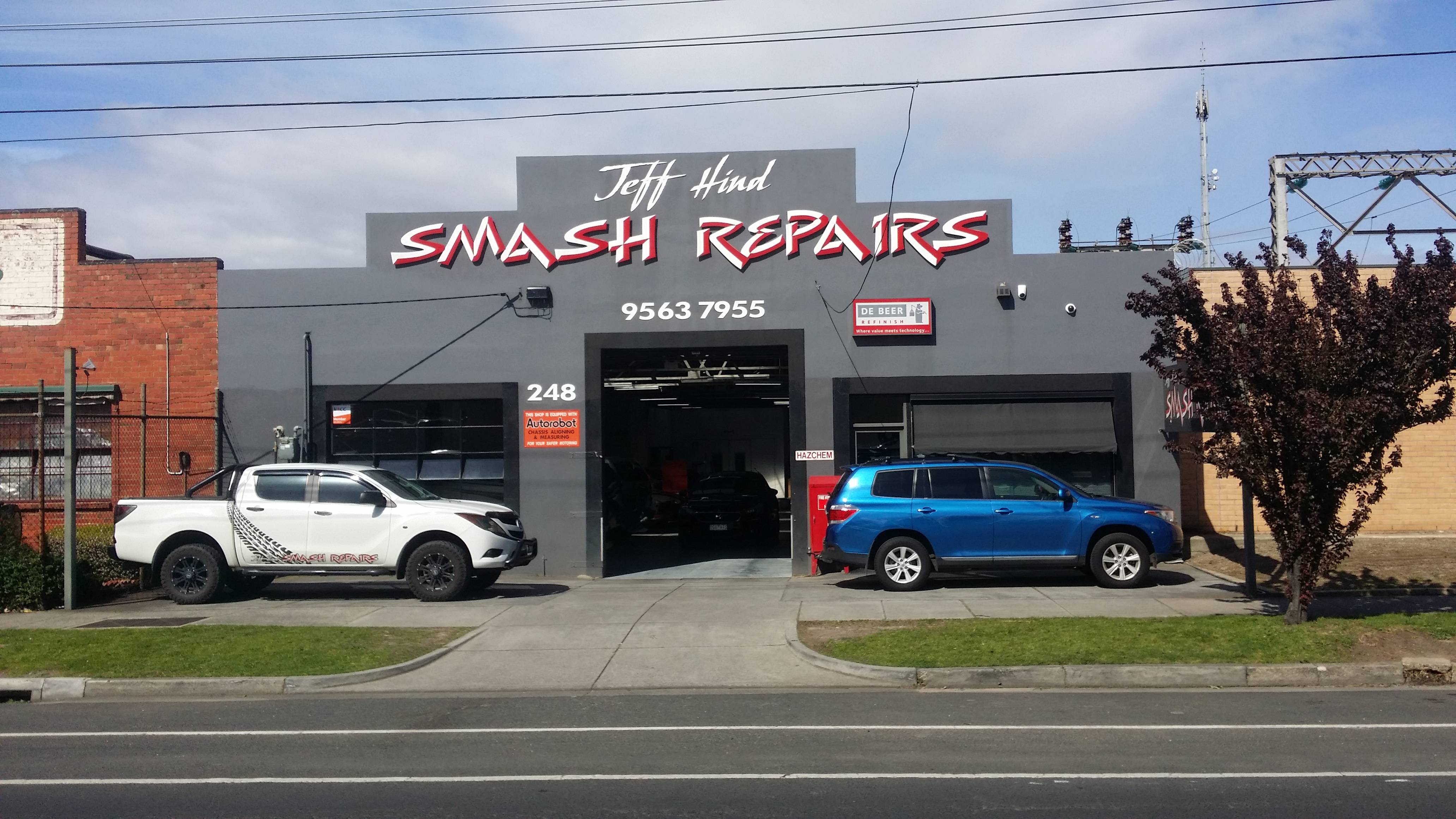 Jeffhind Smash Repairs best in repair and paint work